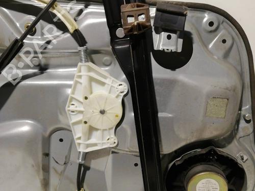 Right front window motor VW GOLF IV (1J1) 1.6 | BP25458853E20