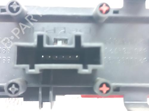 Used Warning switch Warning switch RENAULT CLIO III (BR0/1, CR0/1) 1.2 Ethanol (CR1U, BR1U) (75 hp) 33012110 33012110