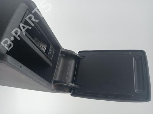 Armrest / Center console VW TIGUAN (5N_) 2.0 TDI | BP23361341I20 