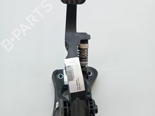 Used Clutch pedal DACIA DUSTER (HM_) 1.5 dCi 115 (HMAD) (116 hp) 23340706