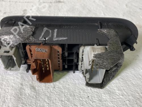 Left front window switch RENAULT SCÉNIC II (JM0/1_) 1.9 dCi (JM0G, JM12, JM1G, JM2C) | BP40119352I27 - Image 2