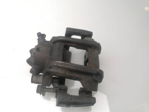 Used Right front brake caliper BMW 1 (F21) 116 d (116 hp) 23939201