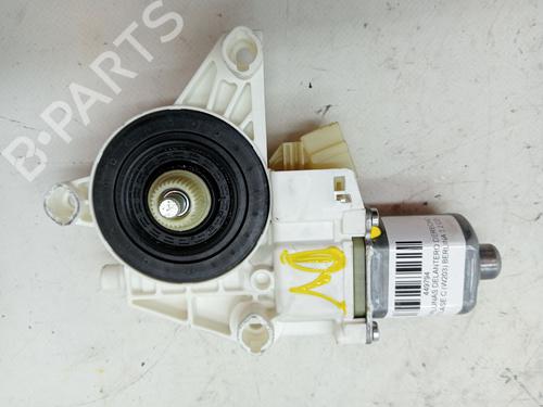 Used Right front window motor MERCEDES-BENZ C-CLASS (W204) C 320 CDI (204.022) (224 hp) 23357519