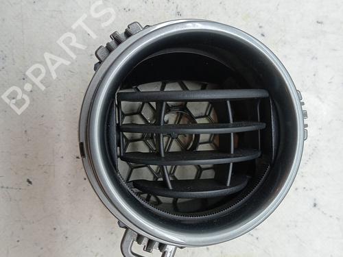Used Air vent TOYOTA YARIS (_P13_) 1.5 Hybrid (NHP130_, NHP130) (101 hp) 23351629