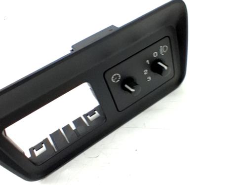 Used Headlight switch LAND ROVER DISCOVERY SPORT (L550) 2.0 D 4x4 (180 hp) 31801864