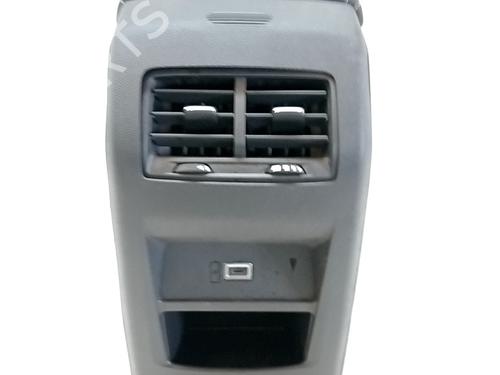 Used Armrest / Center console Armrest / Center console OPEL ASTRA L (OV5) 1.2 (FPHNSL, FPHNSR) (131 hp) 35752827 35752827