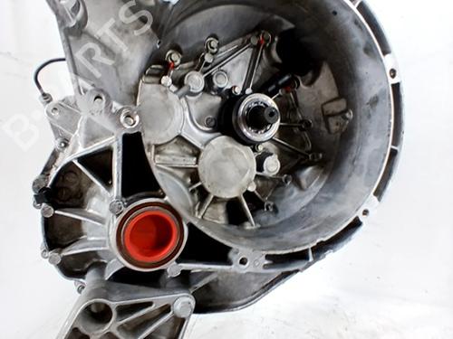 Used Gearbox VOLVO V40 Hatchback (525) D2 (114 hp) 29627091
