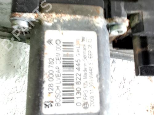 Front right window mechanism CITROËN C5 III Break (RW_) 2.0 HDi 140 | BP32107095C23