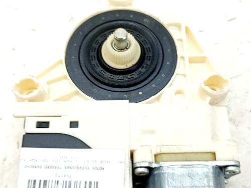 Used Right rear window motor RENAULT MEGANE III Grandtour (KZ0/1) 1.5 dCi (KZ09, KZ0D, KZ1G, KZ29, KZ14, KZ1W, KZ10, KZ1F,... (110 hp) 31580068