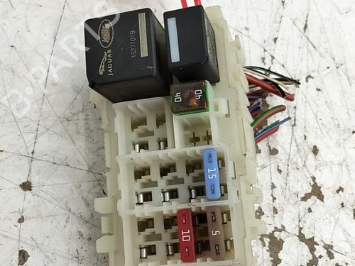 Used Fuse box Fuse box 39063134 39063134
