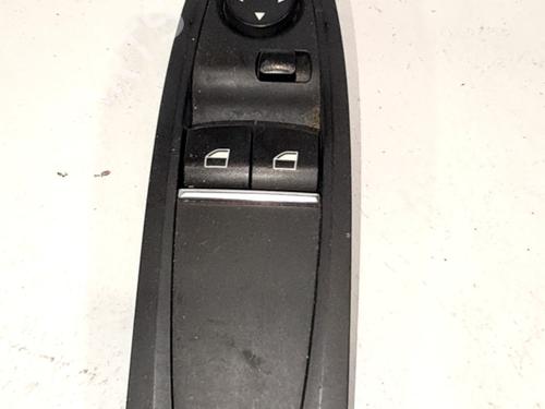 Used Left front window switch Left front window switch BMW 1 (F20) 116 d (116 hp) 34238706 34238706