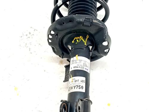 Used Right front shock absorber KIA STONIC (YB) 1.0 T-GDi Eco-Dynamics+ (101 hp) 32105235