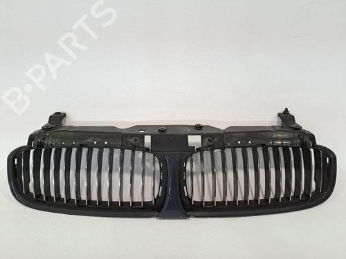 Used Grille BMW 7 (E65, E66, E67) 730 d (218 hp) 23374046