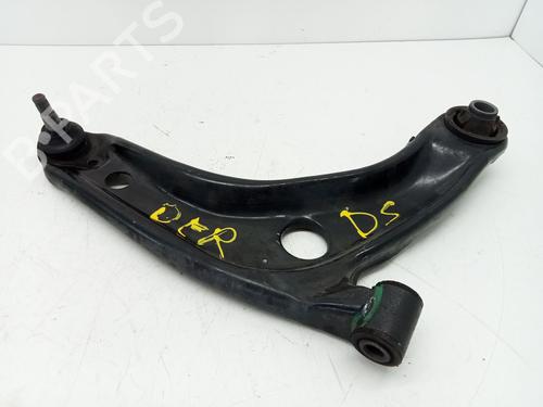 Used Right front suspension arm TOYOTA YARIS (_P13_) 1.5 Hybrid (NHP130_, NHP130) (101 hp) 28956813