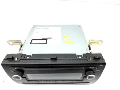 Radio TOYOTA AURIS (_E18_) 1.4 D-4D (NDE180_, NDE180R) | BP29992767E6