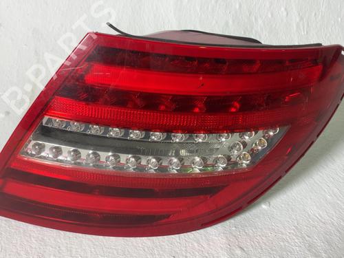 Højre baglygte Højre baglygte MERCEDES-BENZ C-CLASS (W204) C 250 CDI (204.003) (204 hp) 39741794 39741794