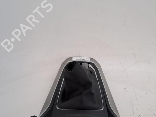 Middle console PEUGEOT 308 II (LB_, LP_, LW_, LH_, L3_) 1.2 THP 130 | BP27630735I22 