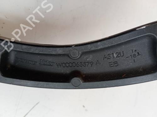 Used Front windshield wiper arm RENAULT MEGANE IV Hatchback (B9A/M/N_) 1.2 TCe 130 (B9MR) (130 hp) 23339372