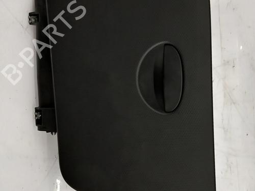 Handskerum SEAT LEON (1P1) 1.9 TDI (105 hp) 31035913