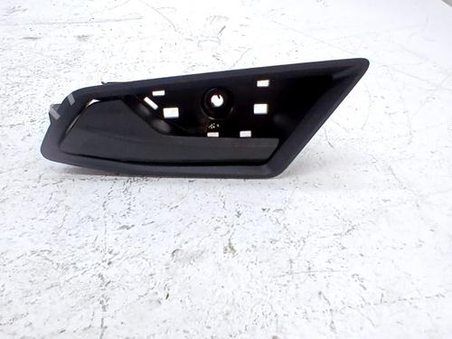 Used Front left interior door handle Front left interior door handle RENAULT MASTER IV Van (F8__) BLUE DCI 130 (F8M2) (130 hp) 39555021 39555021