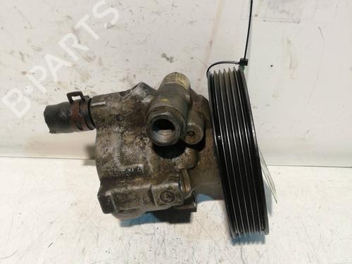 Used Steering pump RENAULT LAGUNA II (BG0/1_) 1.9 dCi (BG08, BG0G) (120 hp) 25465644