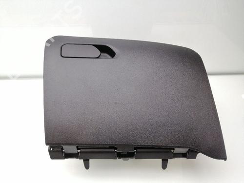 Used Glove box FIAT TIPO Saloon (356_, 357_) 1.6 (356SXE11) (110 hp) 29051243