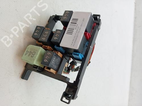 Fuse box VW TIGUAN (5N_) 2.0 TDI | BP23358030E1 