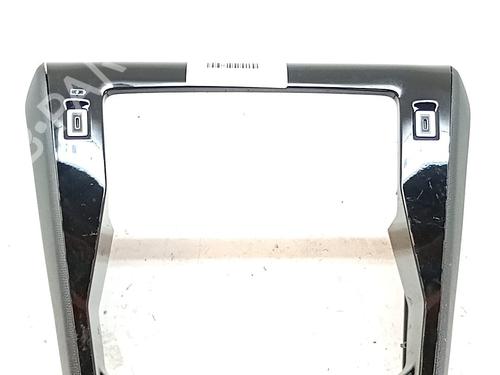 Mittelkonsole Mittelkonsole PEUGEOT 208 II (UB_, UP_, UW_, UJ_) 1.2 PureTech 100 (101 hp) 33763740 33763740