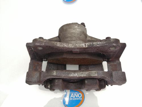 Used Right front brake caliper TOYOTA COROLLA Verso (ZER_, ZZE12_, R1_) 2.0 D-4D (CUR10_, CUR10R) (116 hp) 23649902
