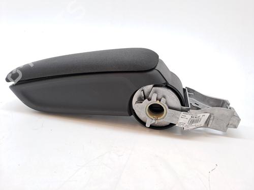 Used Armrest / Center console AUDI A1 Sportback (8XA, 8XF) 1.4 TDI (90 hp) 23361192