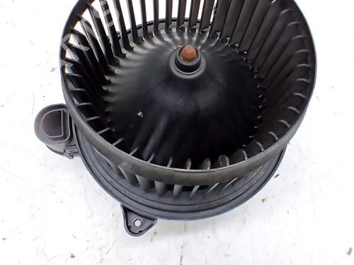 Moteur de chauffage Moteur de chauffage FORD TOURNEO COURIER B460 MPV 1.0 EcoBoost (100 hp) 34708291 34708291
