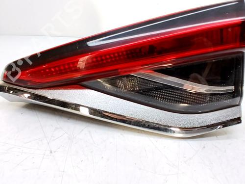 Used Right tailgate light Right tailgate light TOYOTA COROLLA Estate (_E21_) 1.8 Hybrid (ZWE211W) (122 hp) 33765797 33765797