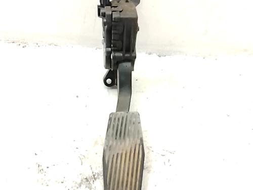 pedal-saab-9-3-ys3f-e79-d79-d75-2002-2003-2004-2005-2006-2007-2008-2009-2010-2011-2012-2013-2014-2015-35721895 main image