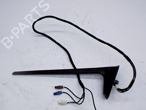 Used Antenna/Base Antenna/Base DACIA DUSTER (HM_) 1.6 SCe 115 (HMM1) (115 hp) 40548543 40548543