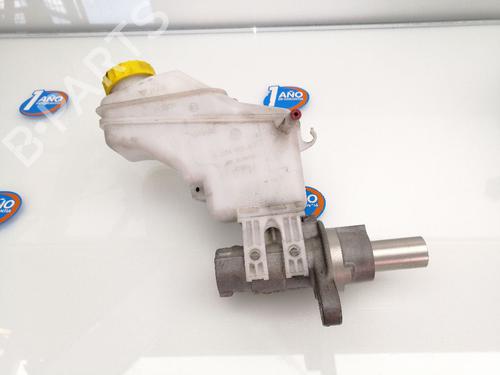 Used Brake master cylinder FIAT DOBLO Cargo (263_) 1.3 D Multijet (263WXU1A, 263ZXU1A, 263WYB1A, 263ZYB1A) (95 hp) 24925653