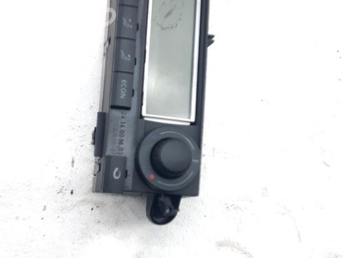 Used Climate control Climate control SEAT IBIZA III (6L1) 1.4 16V (100 hp) 33760915 33760915