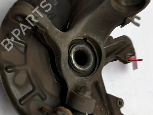 Used Left front steering knuckle VW POLO IV (9N_, 9A_) 1.4 16V (101 hp) 32108149