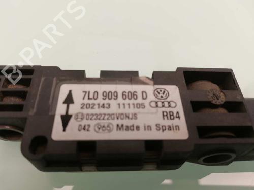 Used Electronic sensor VW TOUAREG (7LA, 7L6, 7L7) 3.0 V6 TDI (225 hp) 23453761