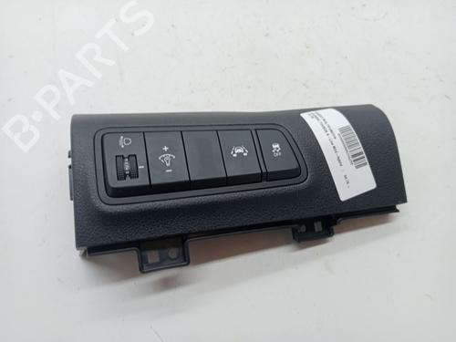 Used Switch HYUNDAI ix35 (LM, EL, ELH) 2.0 CRDi (136 hp) 23345157
