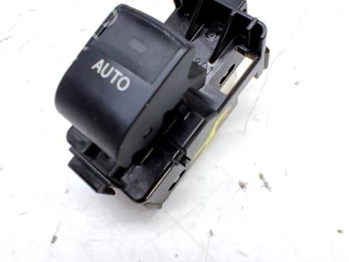 Højre bagtil elrude kontakt Højre bagtil elrude kontakt TOYOTA LAND CRUISER PRADO (_J15_) 2.8 D-4D (GDJ150_, GDJ155_, GDJ150, GDJ151) (177 hp) 35977122 35977122