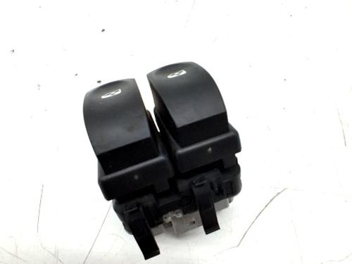 Used Left front window switch RENAULT CLIO III (BR0/1, CR0/1) 1.2 Ethanol (CR1U, BR1U) (75 hp) 31124779