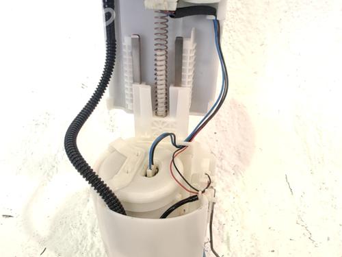 Used Fuel pump TOYOTA AURIS Estate (_E18_) 1.8 Hybrid (ZWE186_, ZWE186R, ZWE186H) (136 hp) 32042282