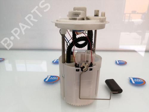 Used Fuel pump FIAT GRANDE PUNTO (199_) 1.4 (199AXB1A) (75 hp) 25915293