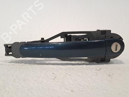 Used Front left exterior door handle SEAT ALTEA (5P1) 2.0 TDI 16V (140 hp) 23977810
