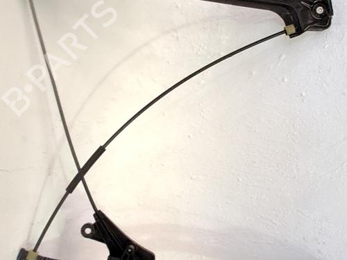 Rudehejsemekanisme Højre foran Rudehejsemekanisme Højre foran SMART FORTWO Coupe (453) 1.0 (453.342, 453.343) (71 hp) 34154628 34154628