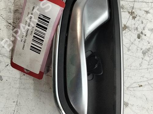 Used Rear left interior door handle Rear left interior door handle RENAULT GRAND SCÉNIC IV (R9_) 1.3 TCe 140 (R9NB) (140 hp) 39741317 39741317