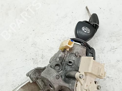 Used Ignition barrel Ignition barrel TOYOTA AURIS (_E15_) 1.4 D-4D (NDE150_, NDE150R) (90 hp) 39556829 39556829