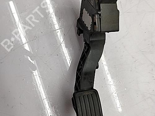 Used Pedal TOYOTA YARIS (_P13_) 1.5 (NSP131_) (112 hp) 30655809