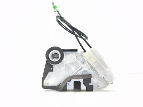 Used Front left lock TOYOTA YARIS (_P13_) 1.5 Hybrid (NHP130_, NHP130) (101 hp) 28956820