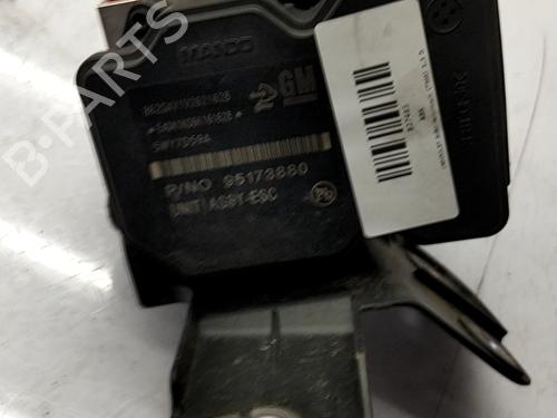 Used ABS pump CHEVROLET AVEO Hatchback (T300) 1.3 D (95 hp) 32107988